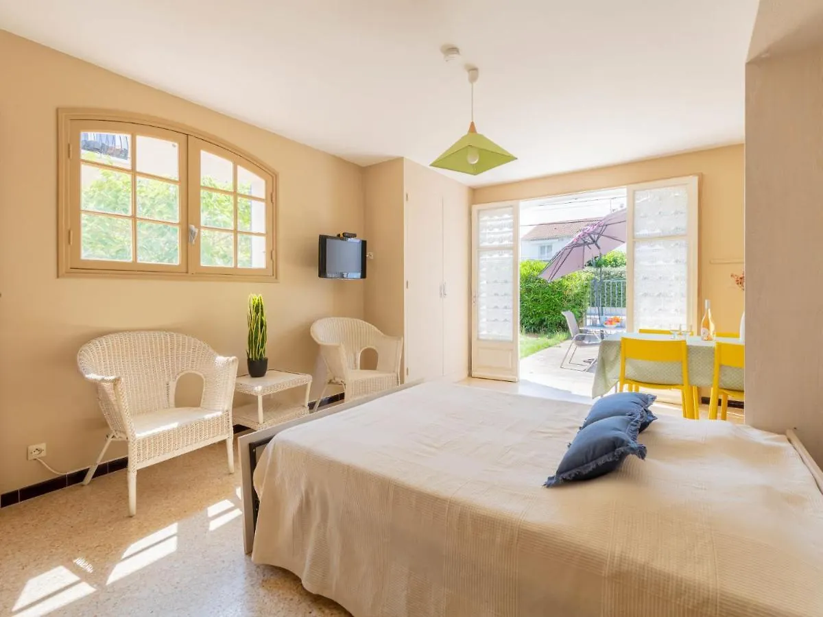 Studio L'Ayguade By Interhome Hyeres