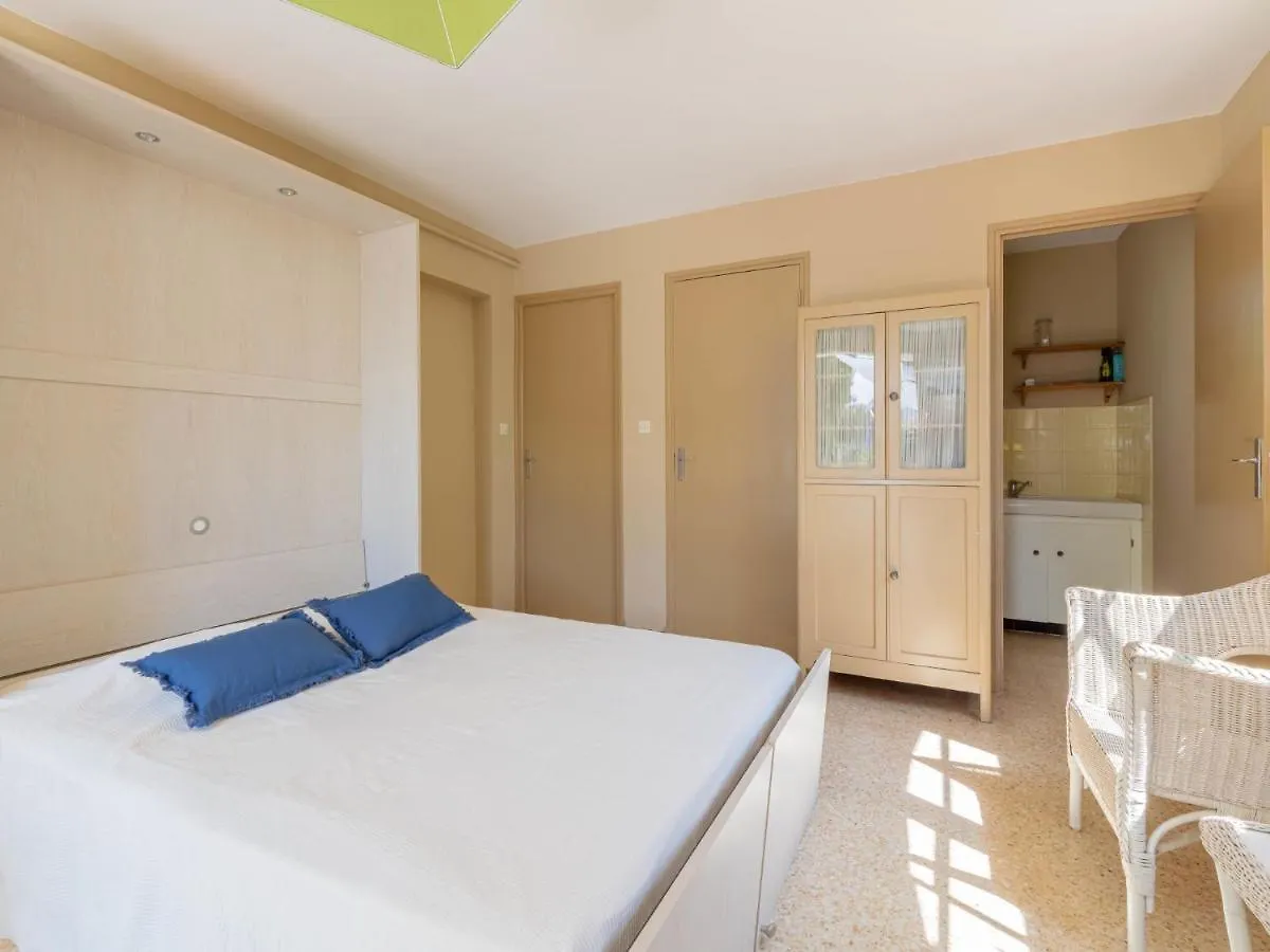 Studio L'Ayguade By Interhome Hyeres